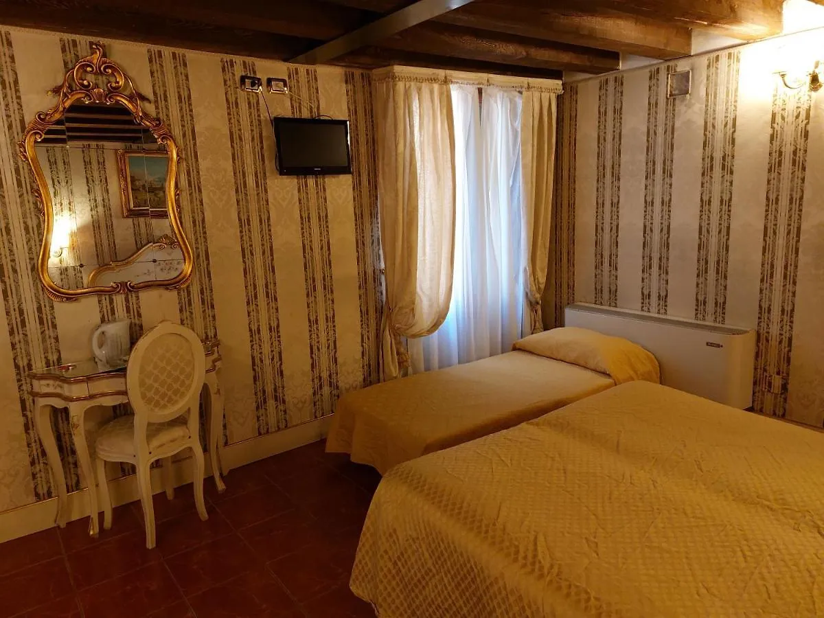 Residenza Hotel San Maurizio Венеция 3*,  Италия