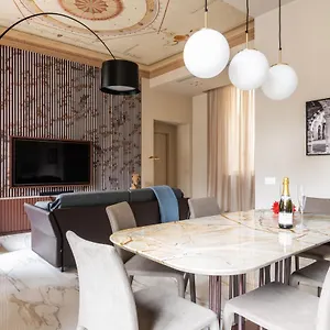 Palazzo Visconti - By Myhomeincomo Como